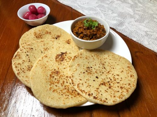 How To Make Khamiri Roti At Home | Tempting Treat