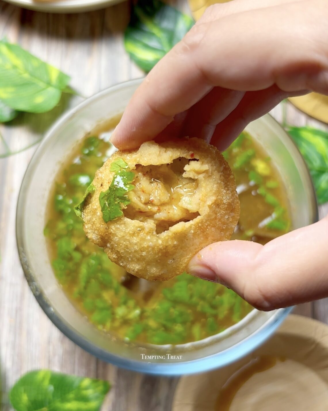 Kolkata-Style Puchka (Pani Puri) Recipe