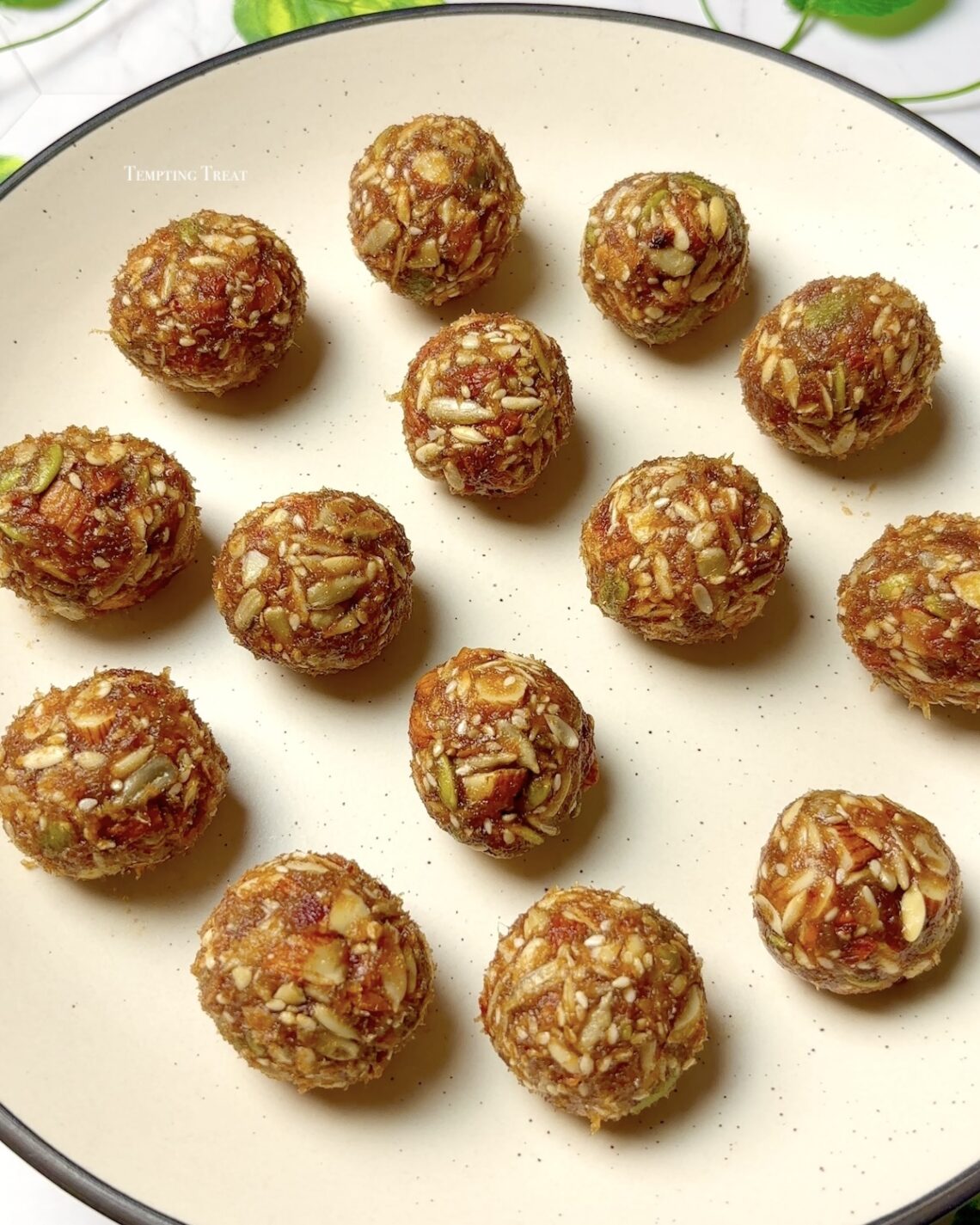 Healthy Dry Fruit Laddu Recipe (No Sugar, No Jaggery)