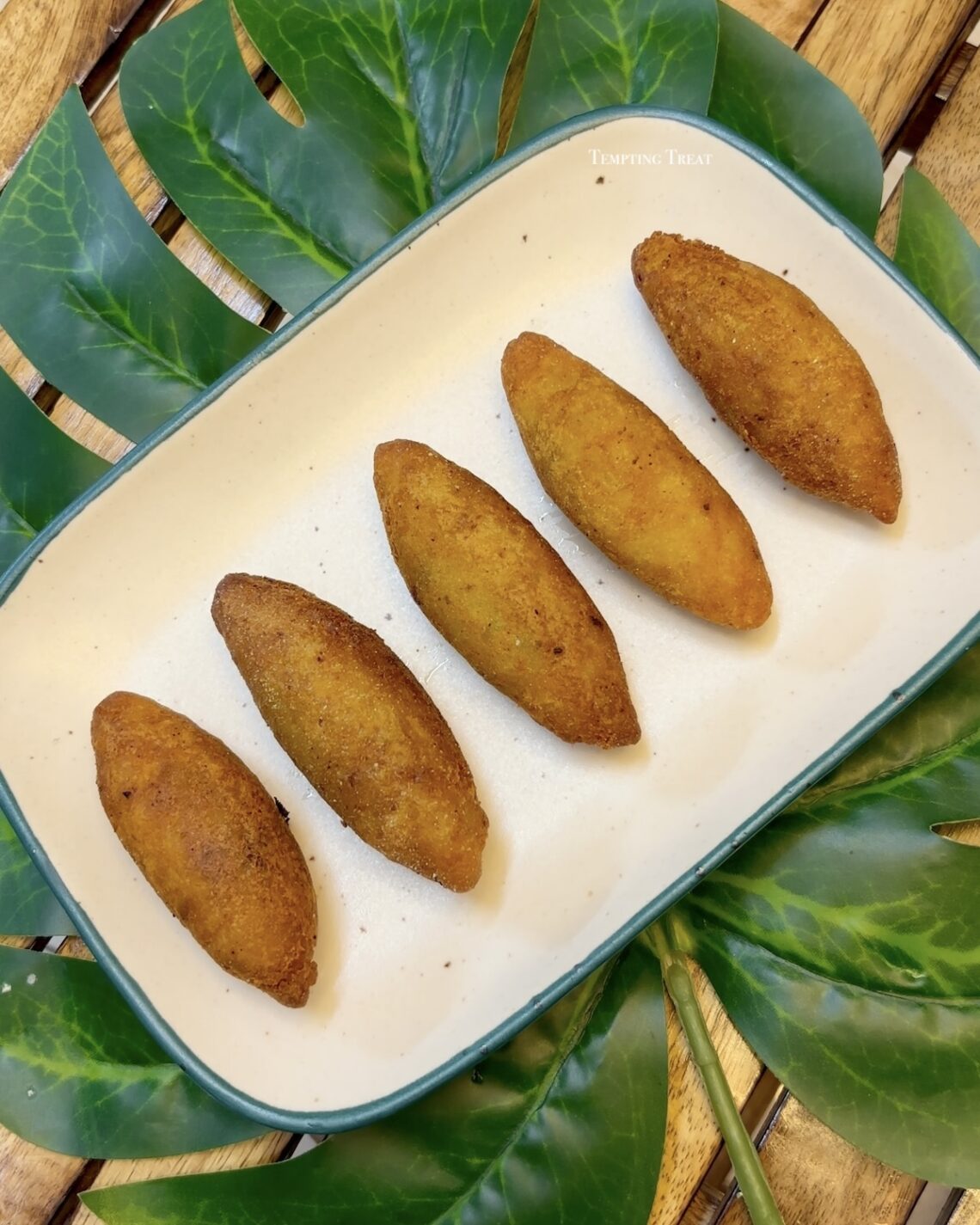 Koraishutir Bhaja Puli Pitha Recipe | Makar Sankranti Pitha Recipe