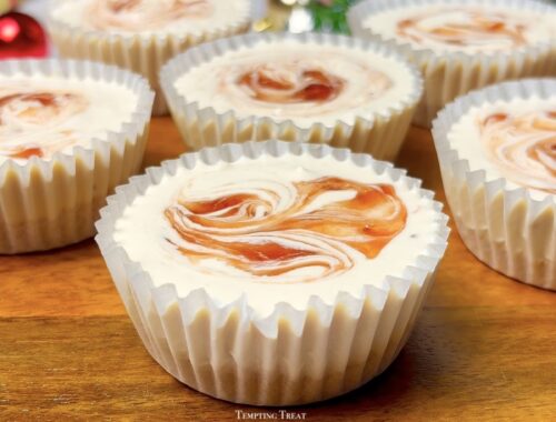 No-Bake Mini Strawberry Cheesecakes